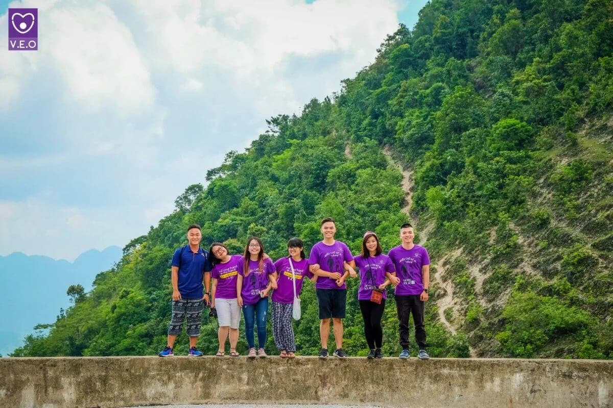 Về Volunteer For Education