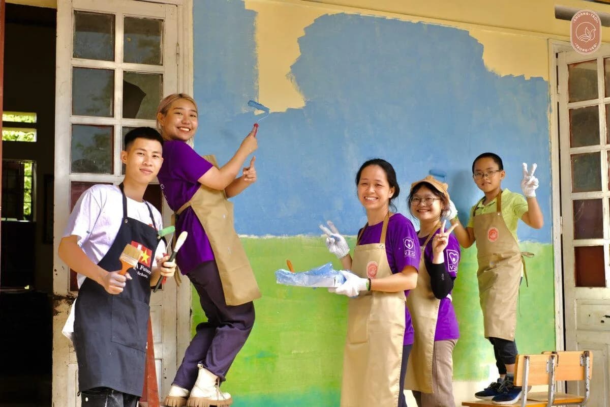 Hoạt động ngoại khóa cho học sinh cùng VEO