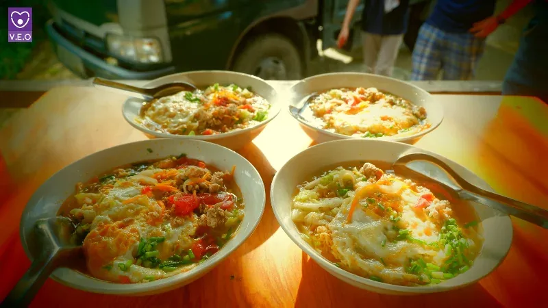 Thức dậy và ăn sáng 