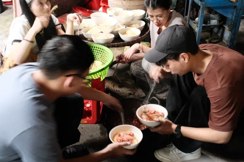 Tham gia các hoạt động tình nguyện 