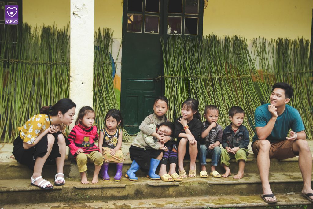 Tôn trọng văn hóa và người dân địa phương là điều cần lưu ý đối với nhiều du khách