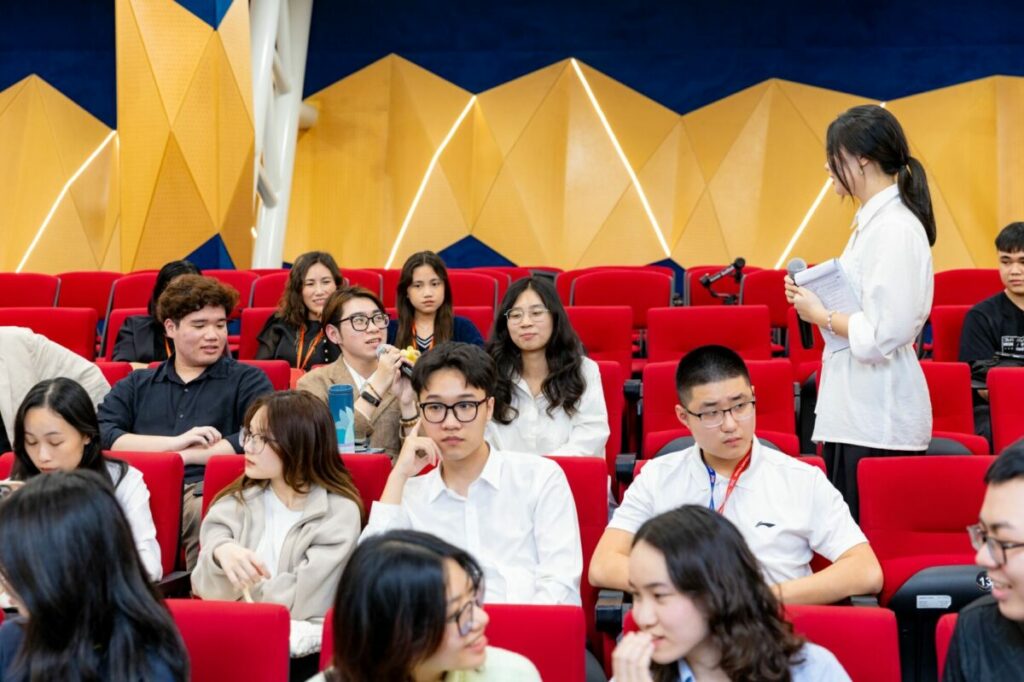 Sáng tạo dự án xã hội cùng sinh viên