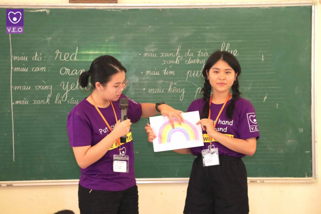 Tham gia hoạt động ngoại khóa góp phần phát triển bản thân hiệu quả 