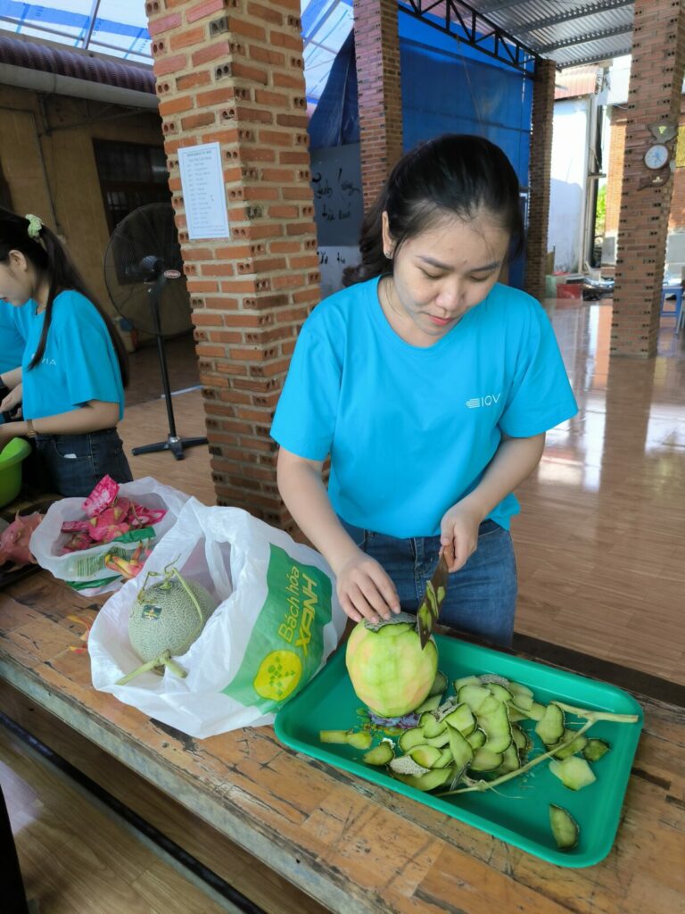 chương trình tình nguyện tại Mái ấm Linh Quang