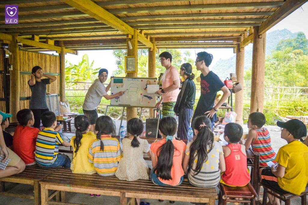 trại hè tiếng anh