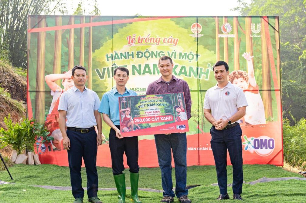 OMO đã phát động các chiến dịch CSR với mục tiêu "Phủ xanh Việt Nam"