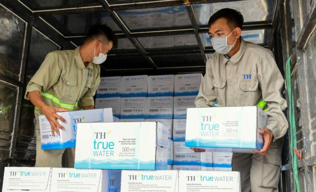 Trong giai đoạn bão Yagi vừa qua, Quỹ Vì Tầm Vóc Việt đã tham gia công tác cứu trợ và tài trợ hàng trăm tỷ đồng