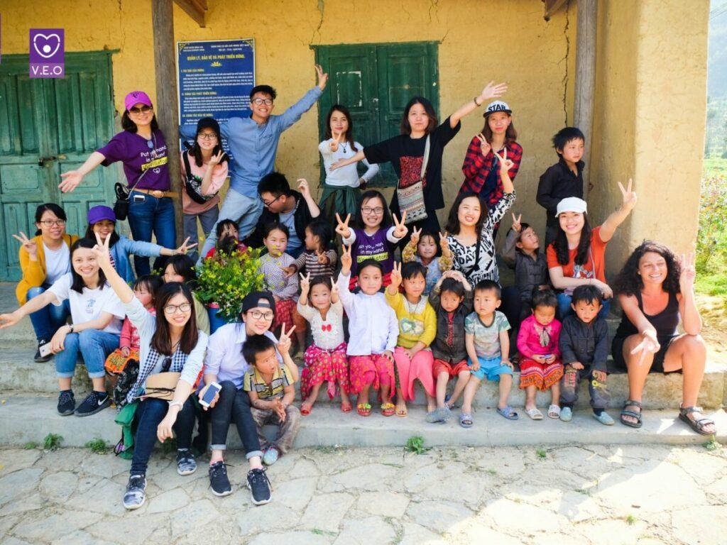Du lịch và dã ngoại là cơ hội để học sinh khám phá những vùng đất mới, tìm hiểu về văn hóa, lịch sử và thiên nhiên