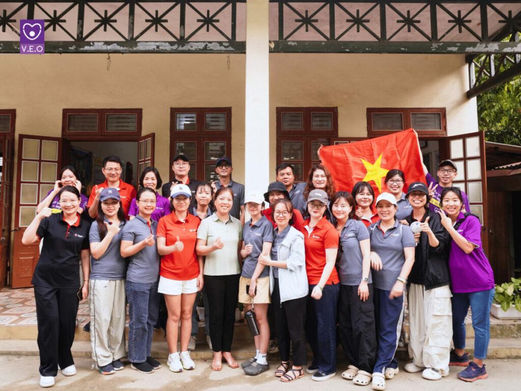 Thông qua chuyến đi, FPV mong muốn cùng chung tay lan tỏa yêu thương, gửi gắm những món quà thiết thực